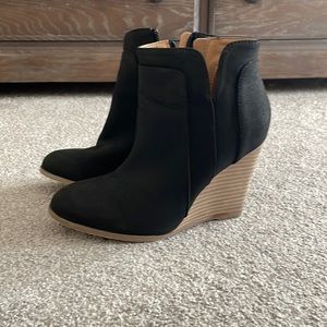 Size 8 black suede wedge booties
